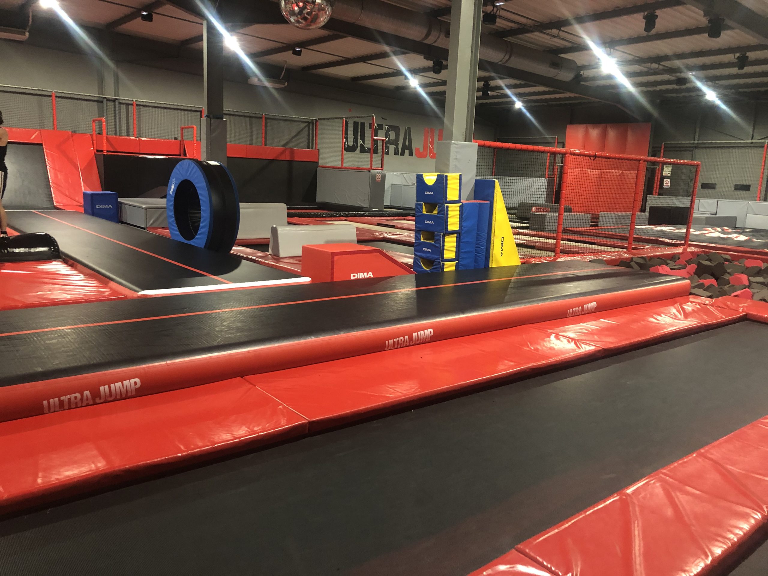 Trampoline Park Toulouse Ultra Jump activite tumbling